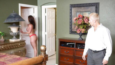 Attractive american mommy Kendra Lust hard fucked in hairy pussy after sucking rod 