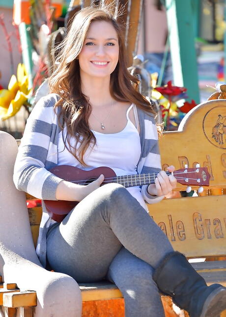 Facinating redheaded babe Summer Carter in lingerie exposing big boobs and nice pussy outdoor